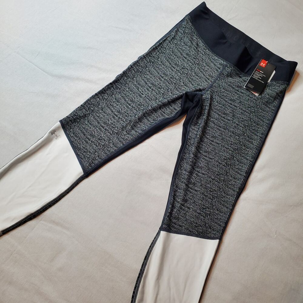 Under Armour Women Size L NWT HeatGear Armour Jacquard Ankle Crop Tight 1318006